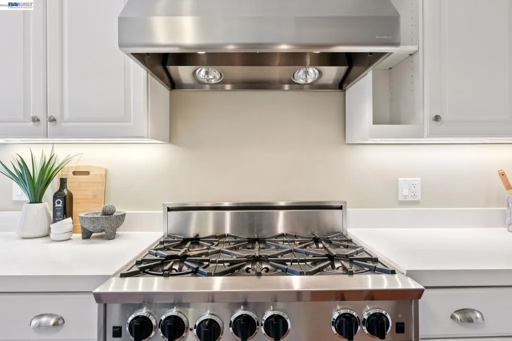 3124 Laguna Street San Francisco CA 94123