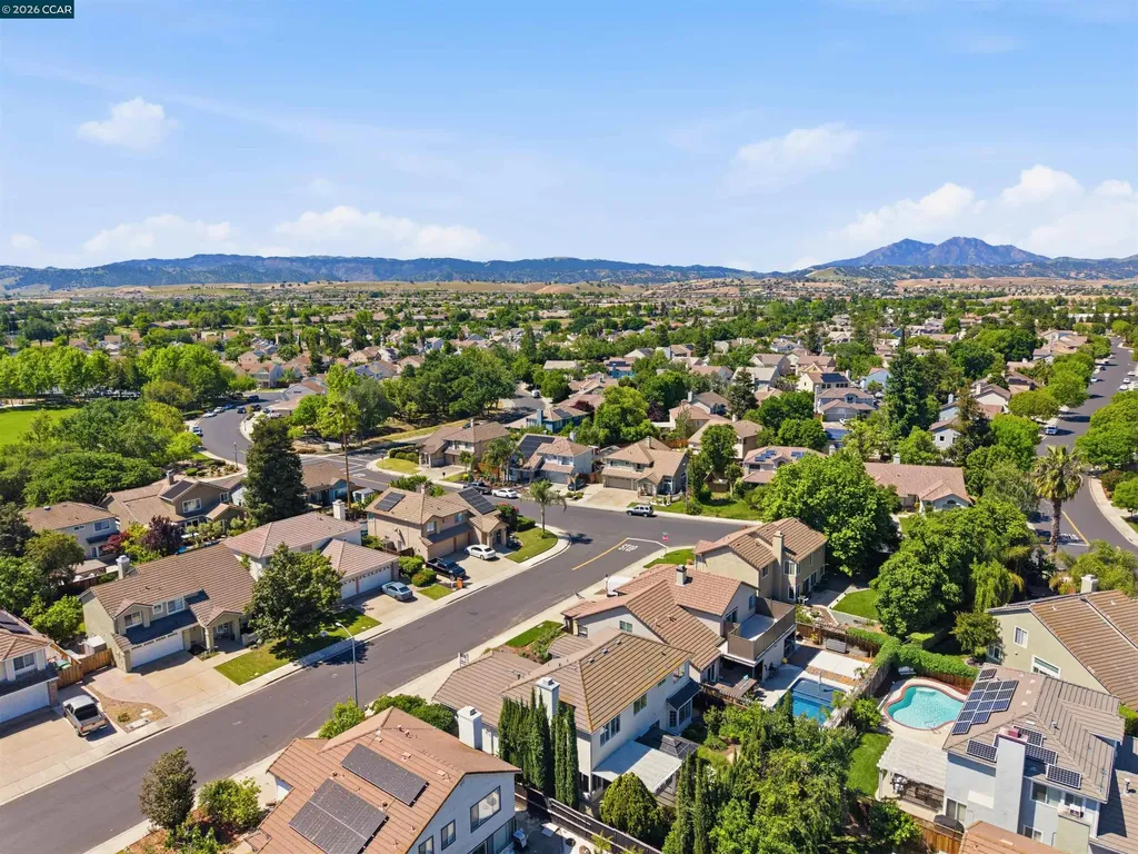 955 Woodsong Lane Brentwood CA 94513