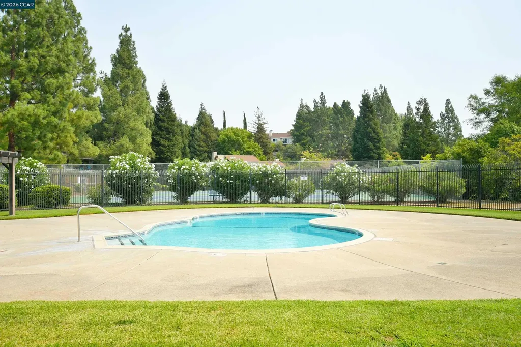 2402 Silk Tree Court Martinez CA 94553