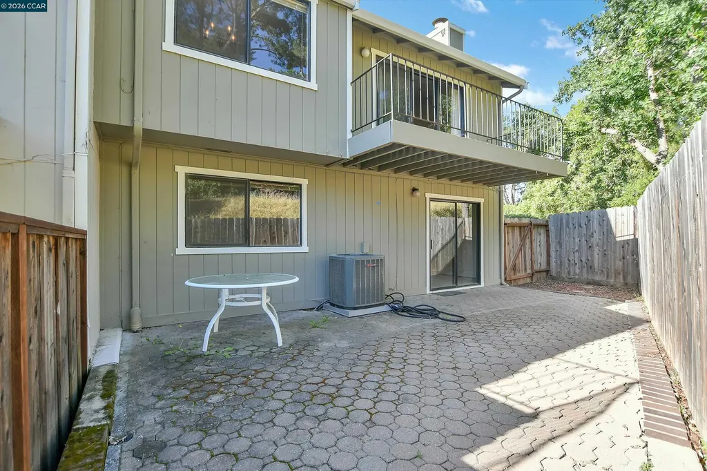 2402 Silk Tree Court Martinez CA 94553
