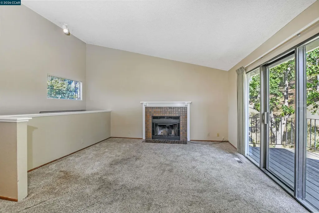 2402 Silk Tree Court Martinez CA 94553