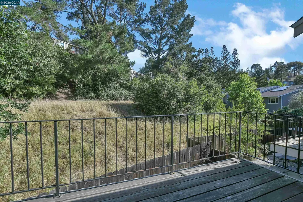 2402 Silk Tree Court Martinez CA 94553