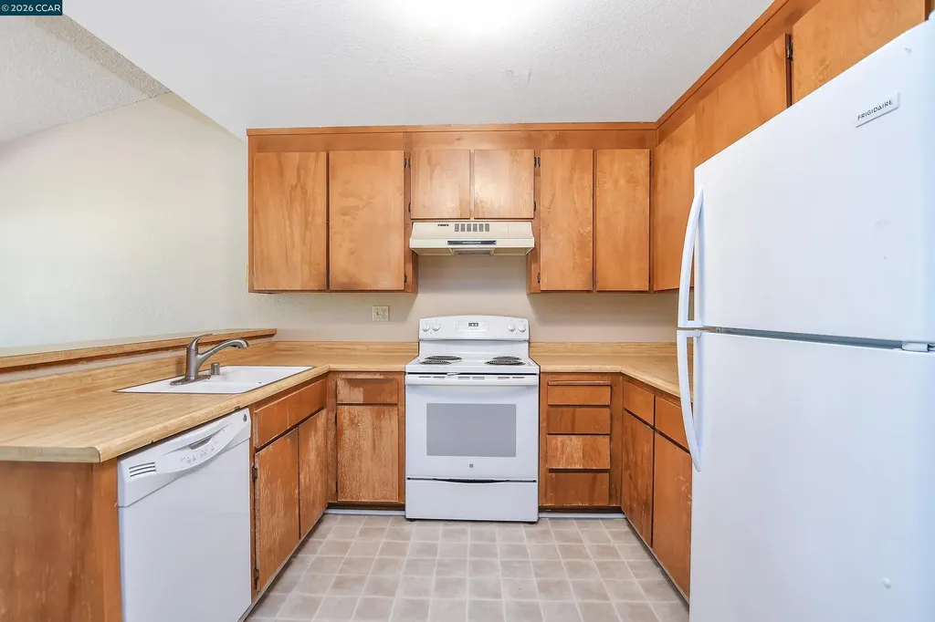 2402 Silk Tree Court Martinez CA 94553