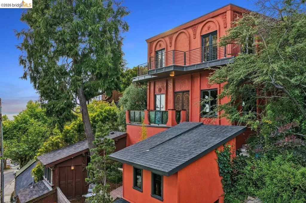 1049 Keith Avenue Berkeley CA 94708