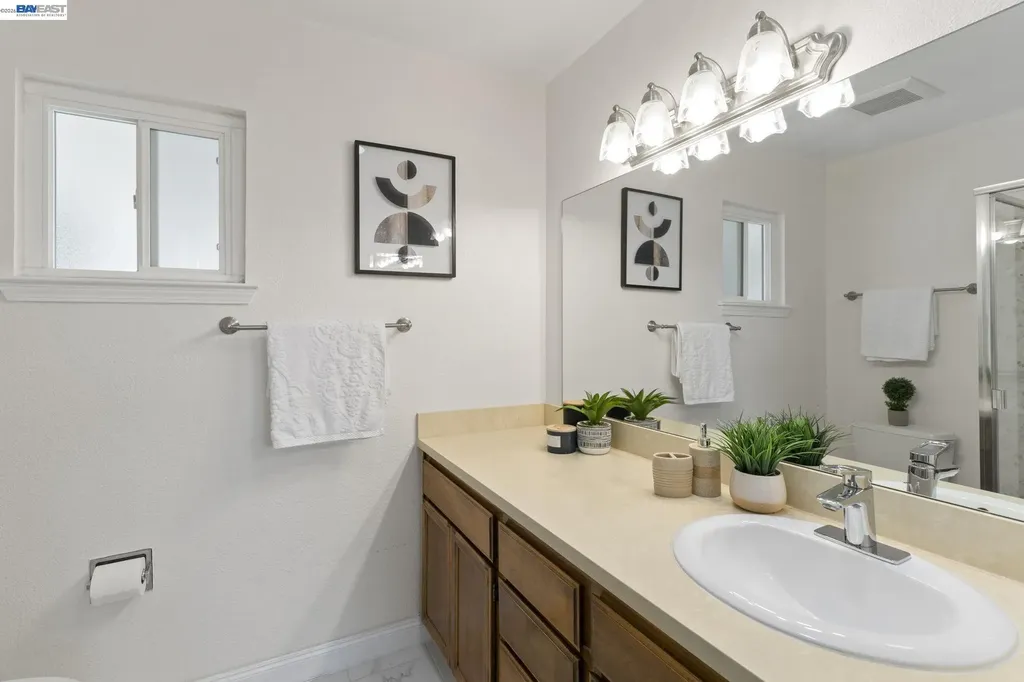 17939 Lamson Road Castro Valley CA 94546