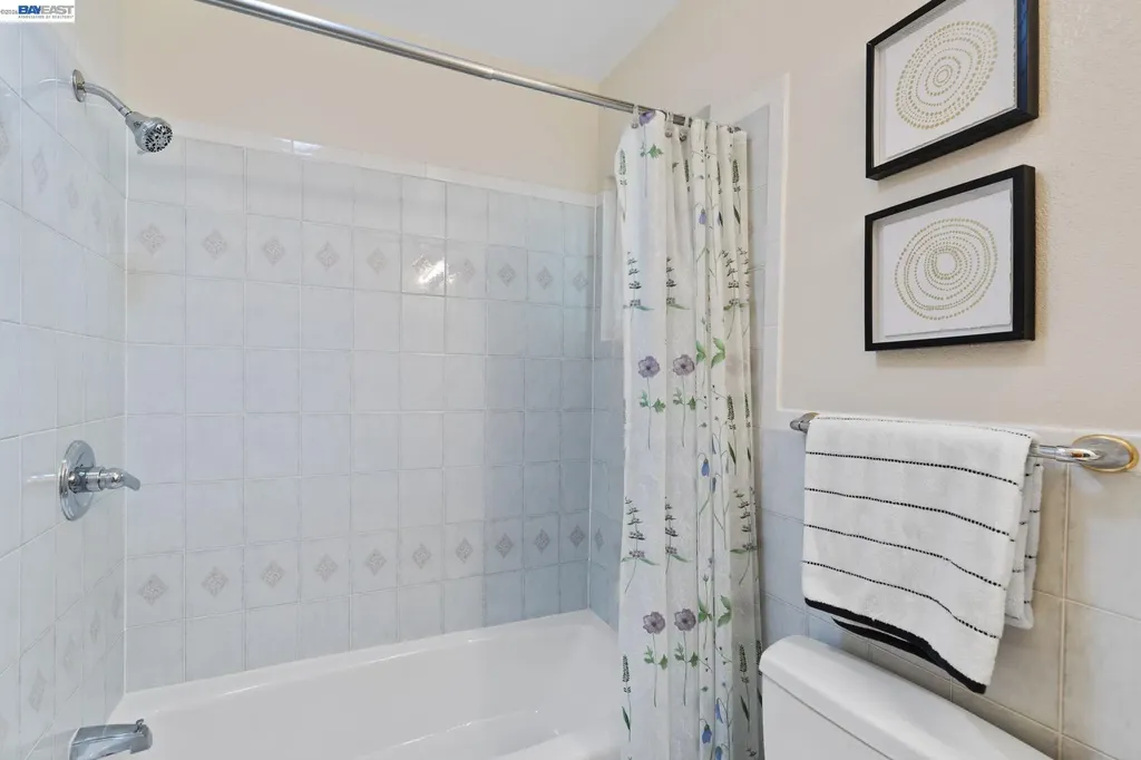 17939 Lamson Road Castro Valley CA 94546