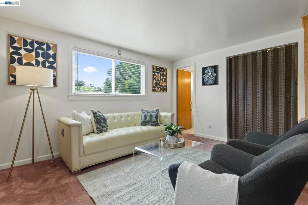 17939 Lamson Road Castro Valley CA 94546