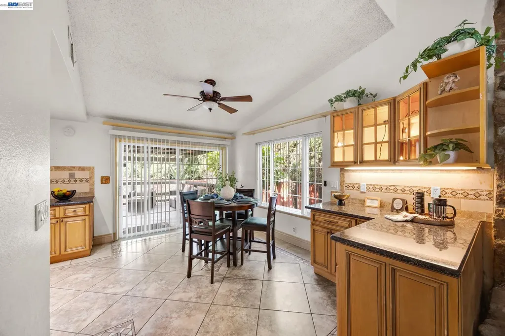2857 Randall Way Hayward CA 94541