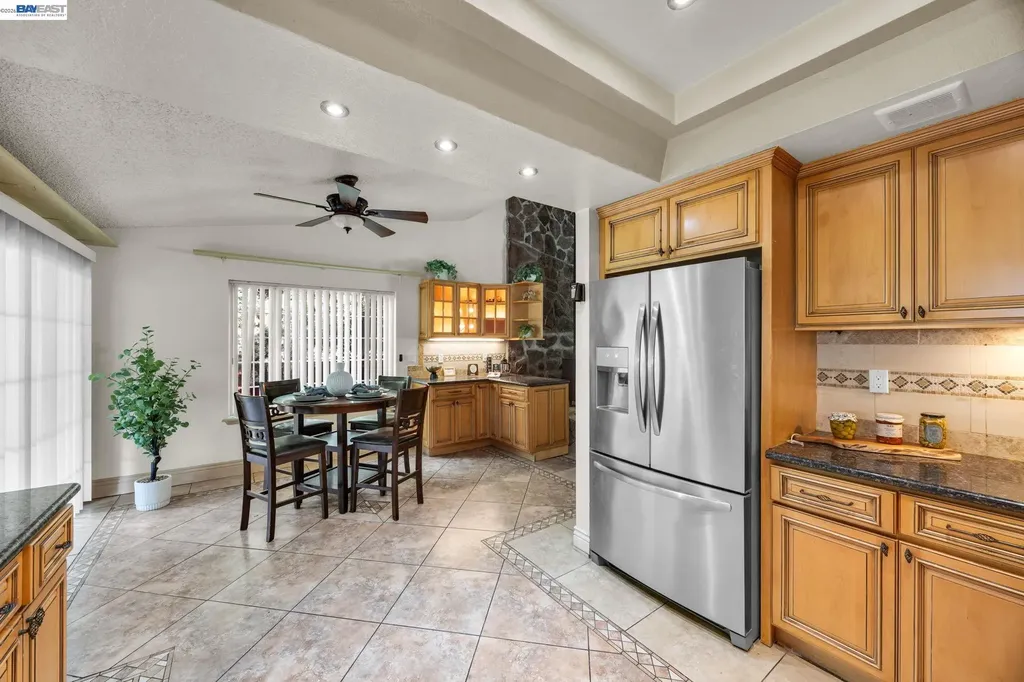 2857 Randall Way Hayward CA 94541