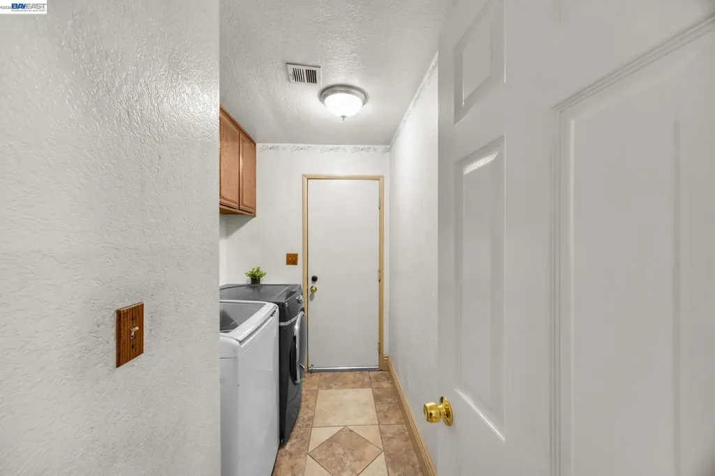 2857 Randall Way Hayward CA 94541