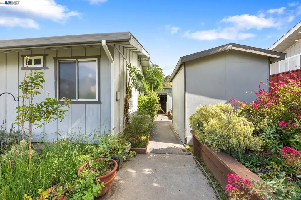 2857 Randall Way Hayward CA 94541