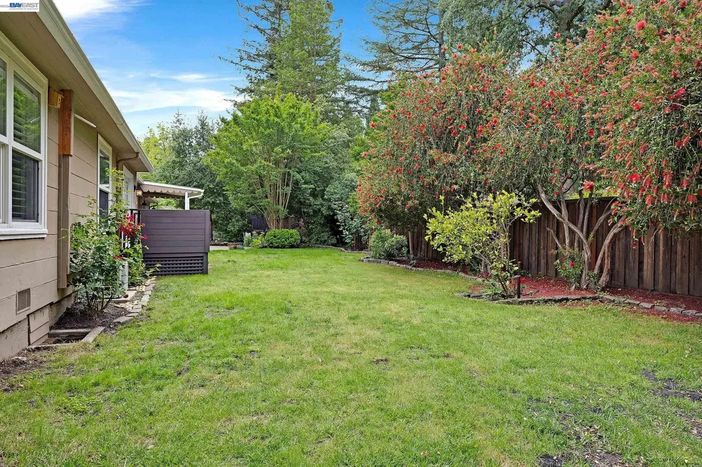 1989 Meadow Road Walnut Creek CA 94595