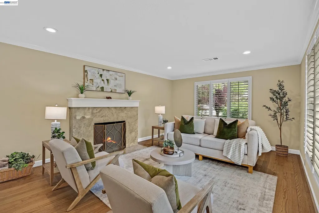 1989 Meadow Road Walnut Creek CA 94595