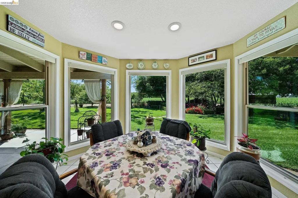 2445 Taylor Lane Byron CA 94514