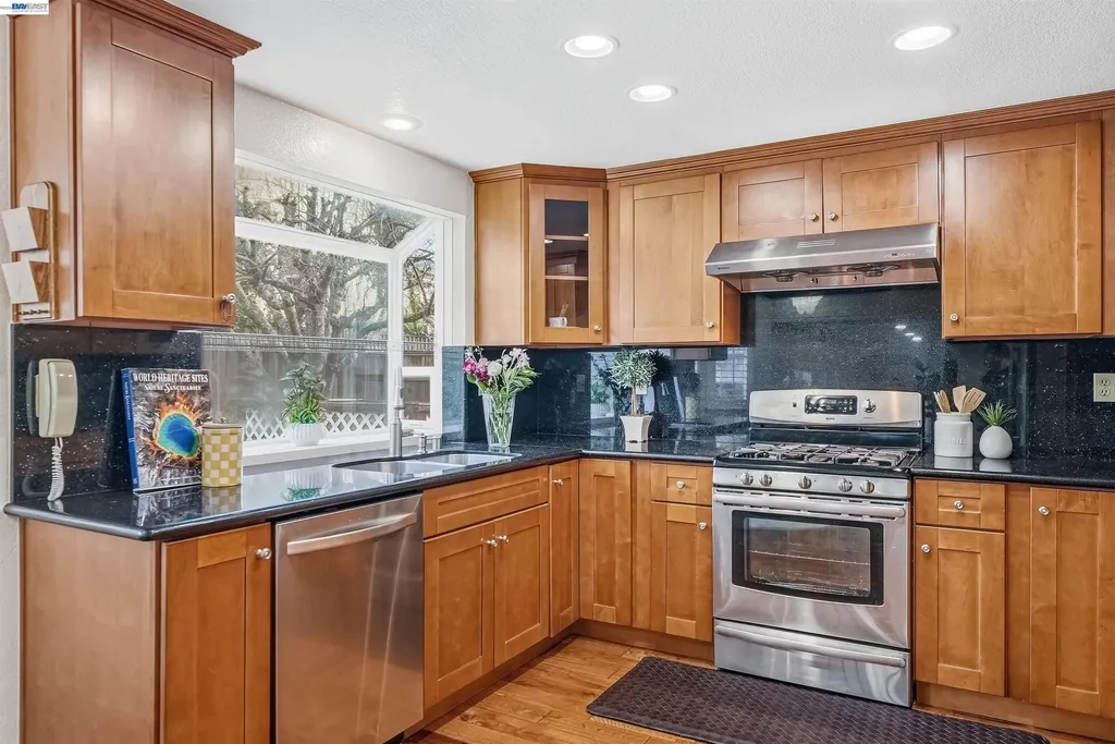 280 Summerford Circle San Ramon CA 94583