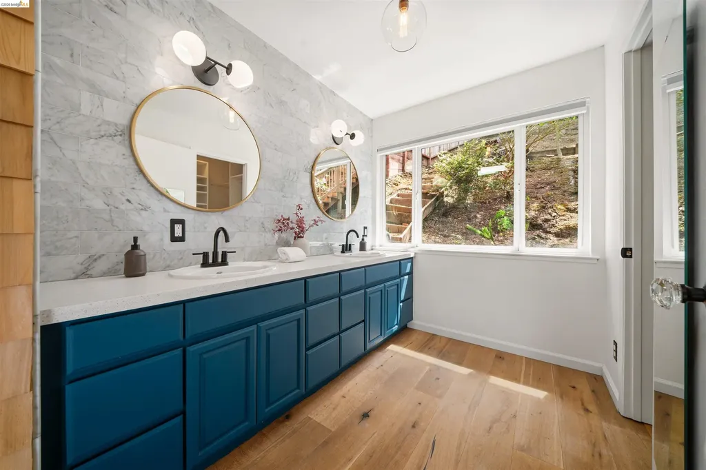 6406 Oakwood Drive Oakland CA 94611