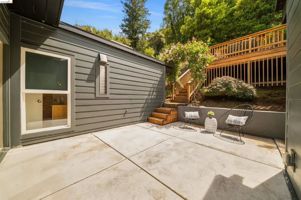 6406 Oakwood Drive Oakland CA 94611