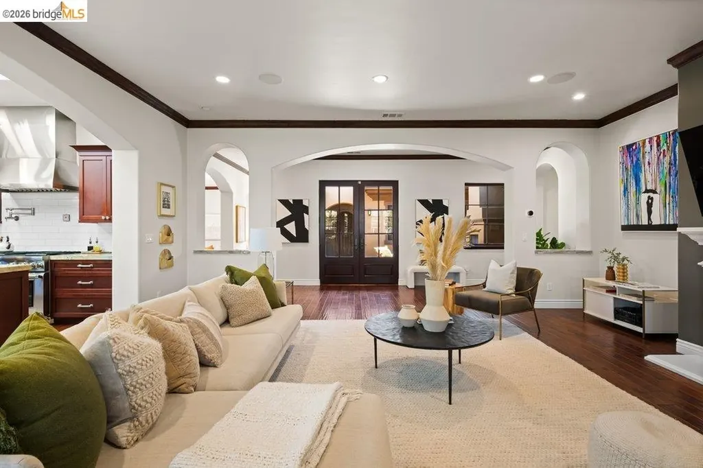 23 Stonebrae Road Hayward CA 94542