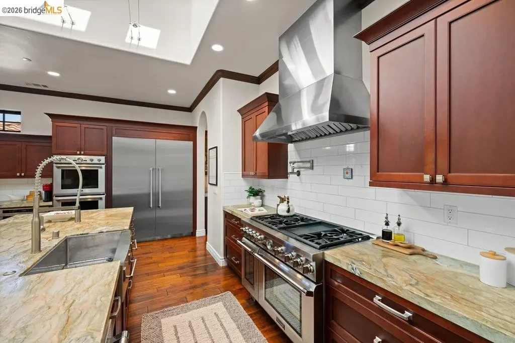 23 Stonebrae Road Hayward CA 94542