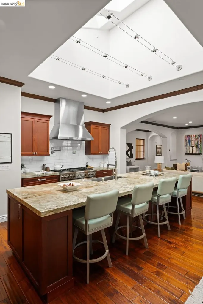 23 Stonebrae Road Hayward CA 94542