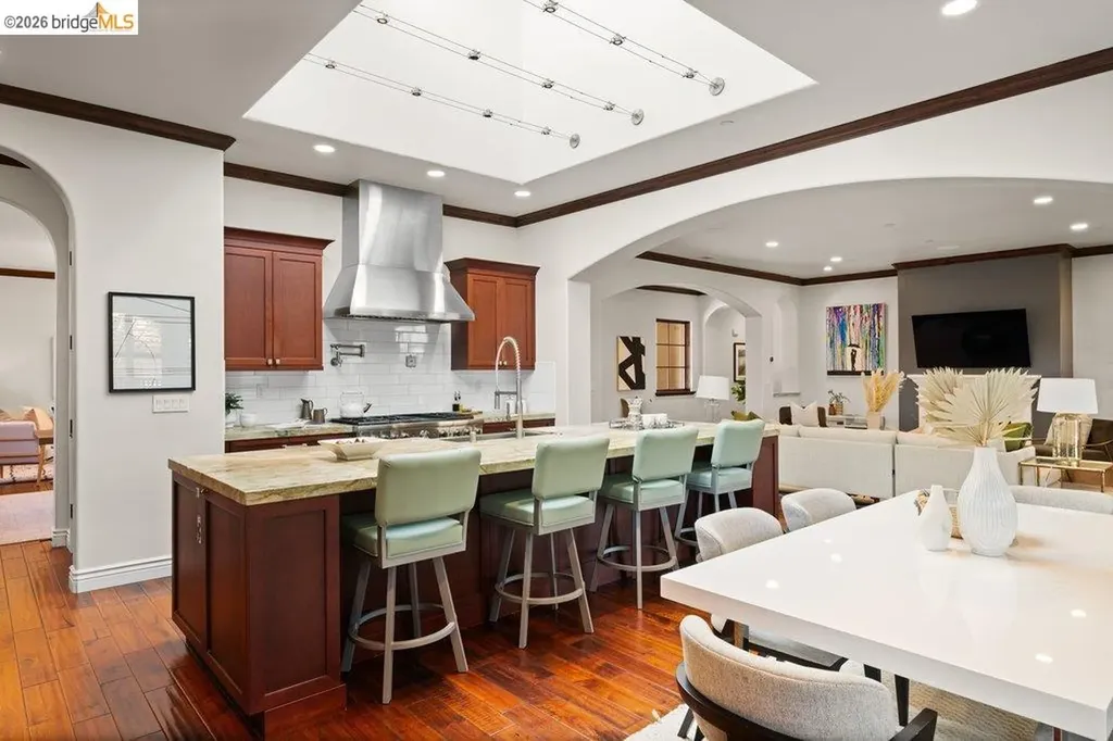23 Stonebrae Road Hayward CA 94542