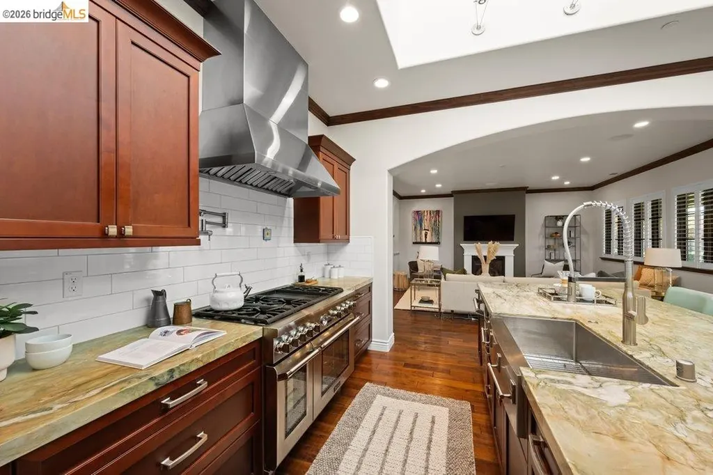 23 Stonebrae Road Hayward CA 94542