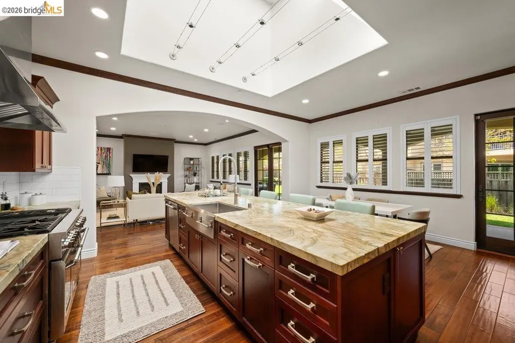 23 Stonebrae Road Hayward CA 94542
