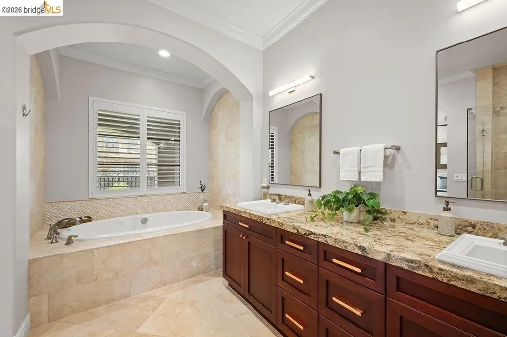 23 Stonebrae Road Hayward CA 94542