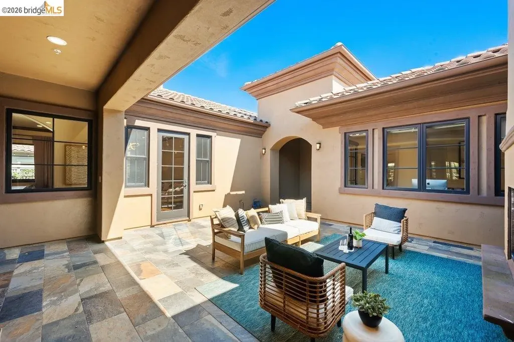 23 Stonebrae Road Hayward CA 94542