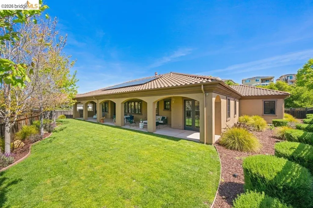 23 Stonebrae Road Hayward CA 94542