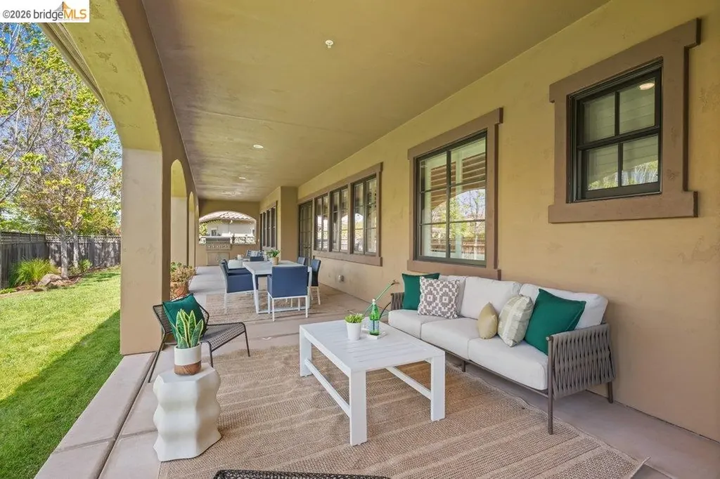 23 Stonebrae Road Hayward CA 94542