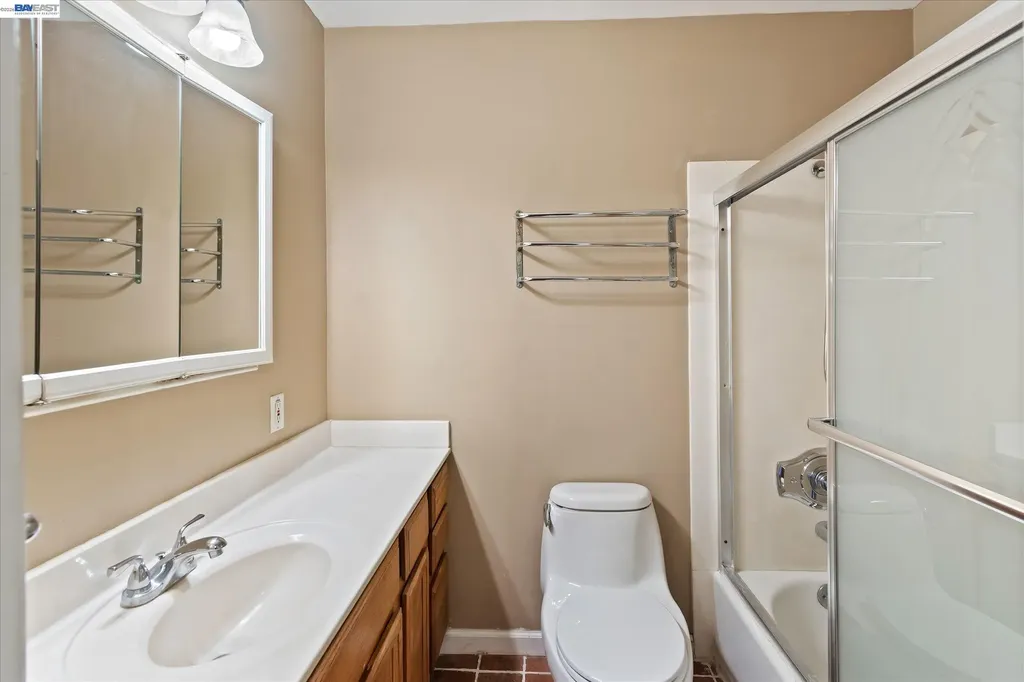 2243 Segundo Court Pleasanton CA 94588