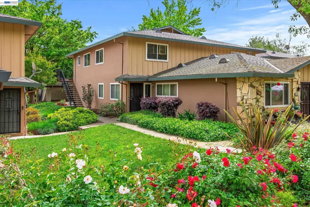2243 Segundo Court Pleasanton CA 94588
