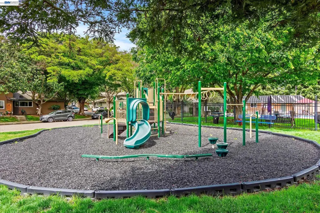2243 Segundo Court Pleasanton CA 94588