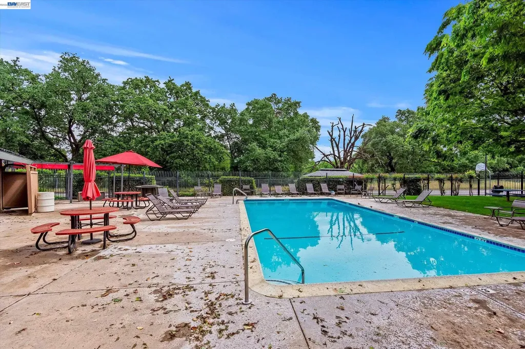 2243 Segundo Court Pleasanton CA 94588