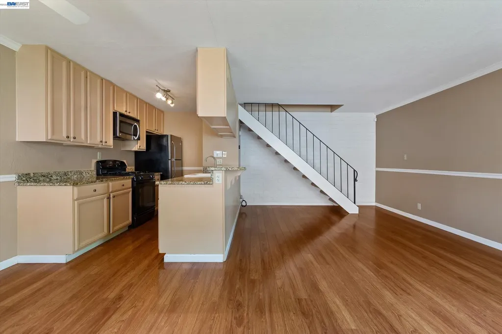 2243 Segundo Court Pleasanton CA 94588