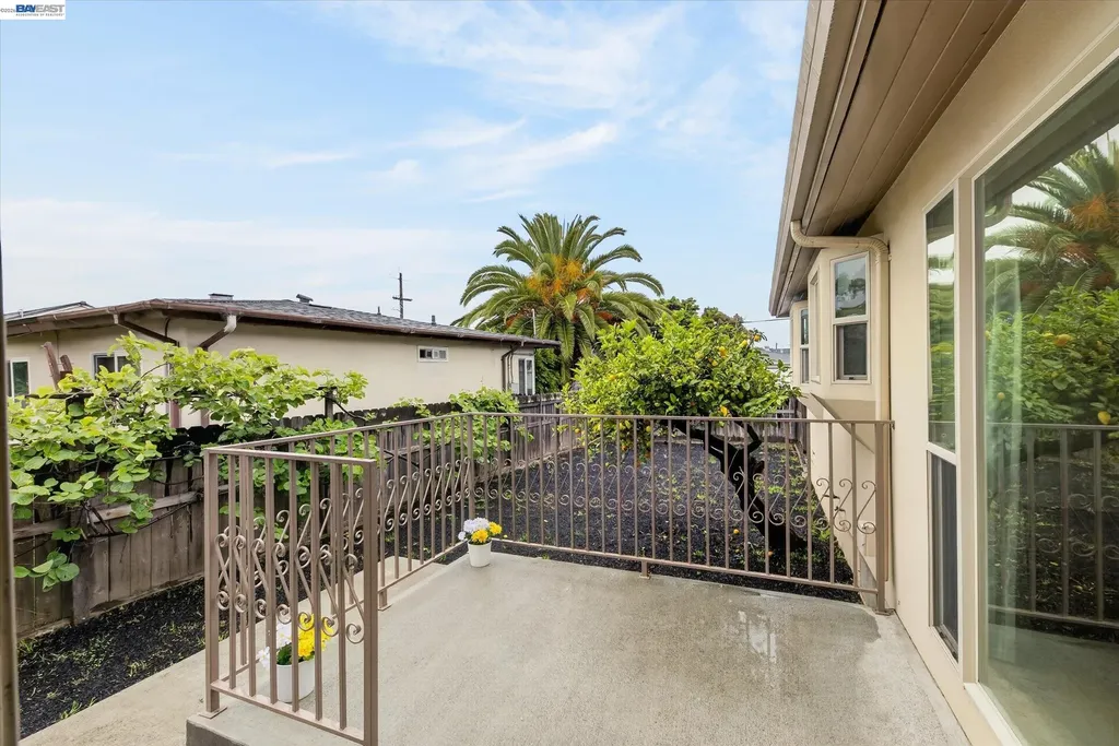 22719 Corkwood Street Hayward CA 94541
