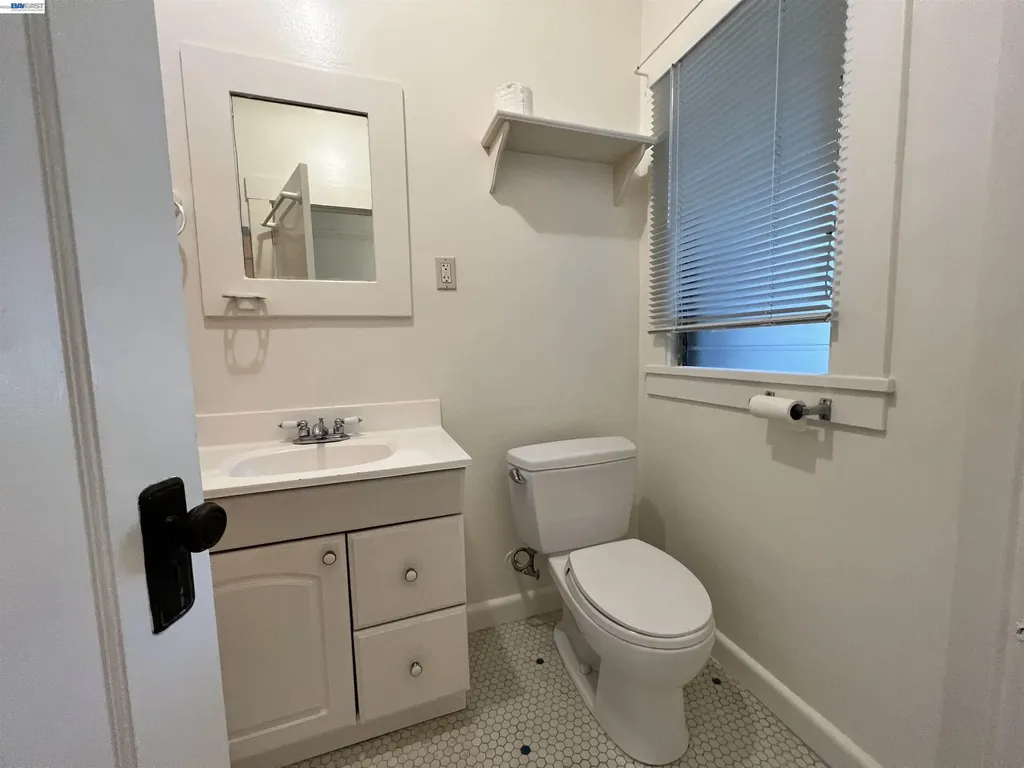 2418 Ashby Avenue Berkeley CA 94705