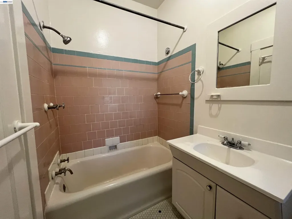 2418 Ashby Avenue Berkeley CA 94705