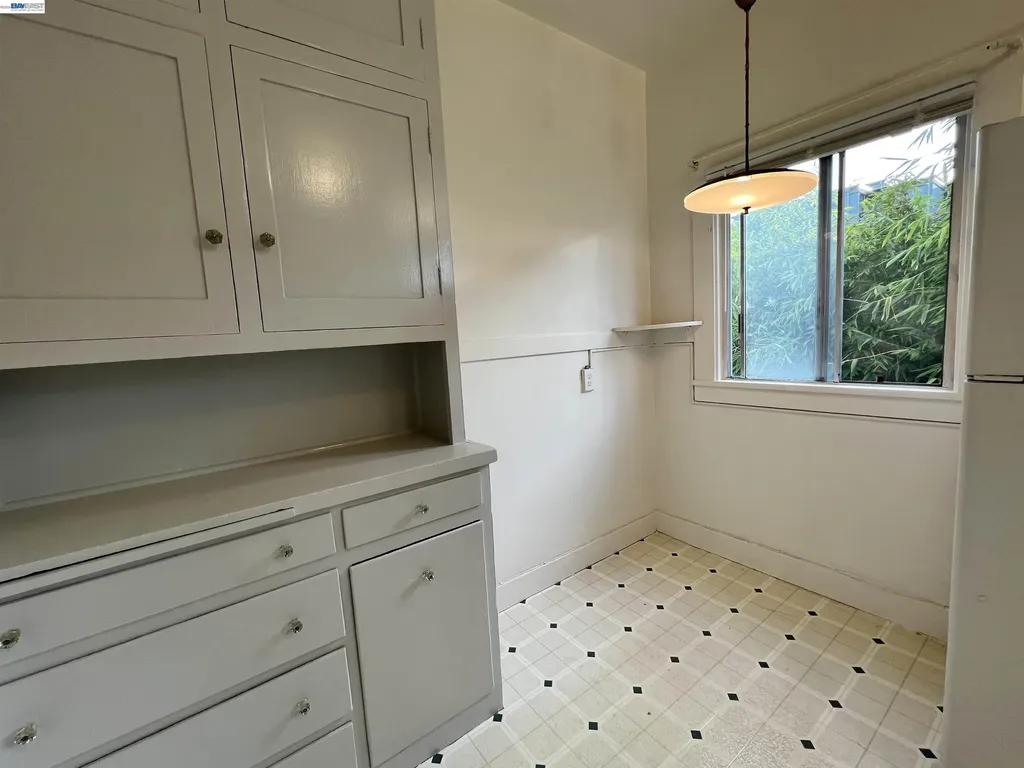 2418 Ashby Avenue Berkeley CA 94705