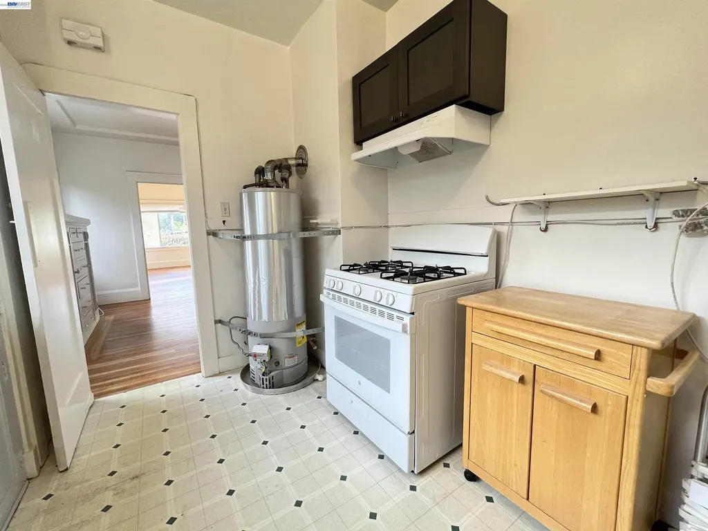 2418 Ashby Avenue Berkeley CA 94705