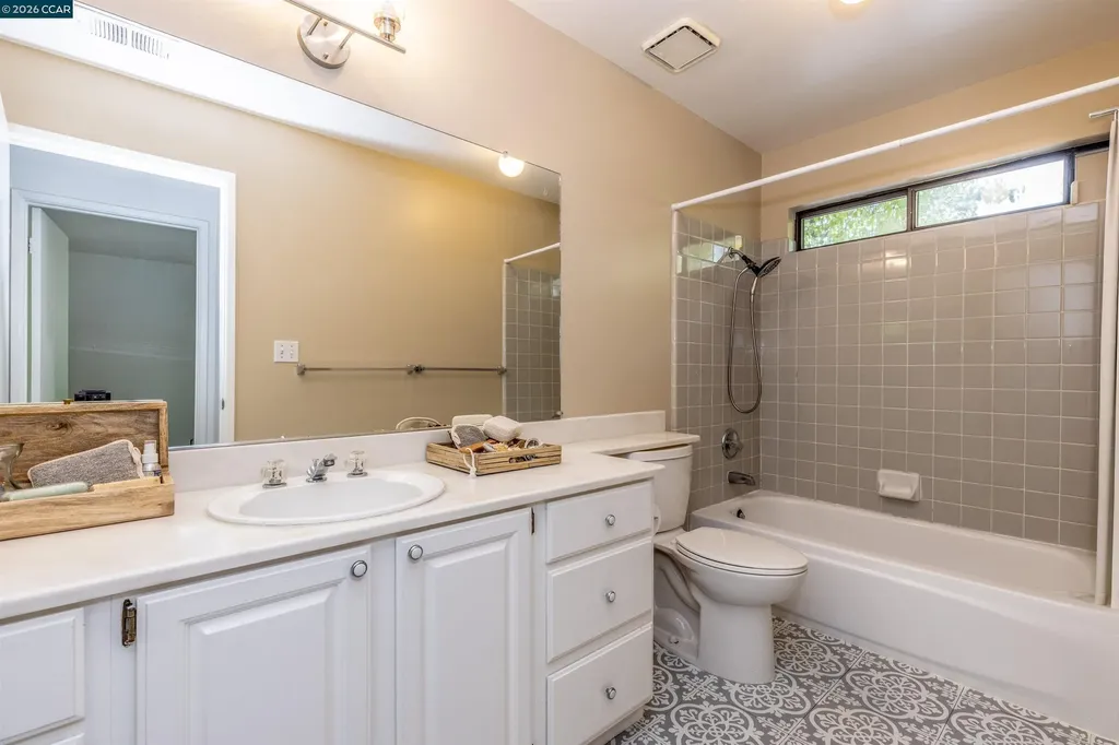 558 Churchill Downs Court Walnut Creek CA 94596