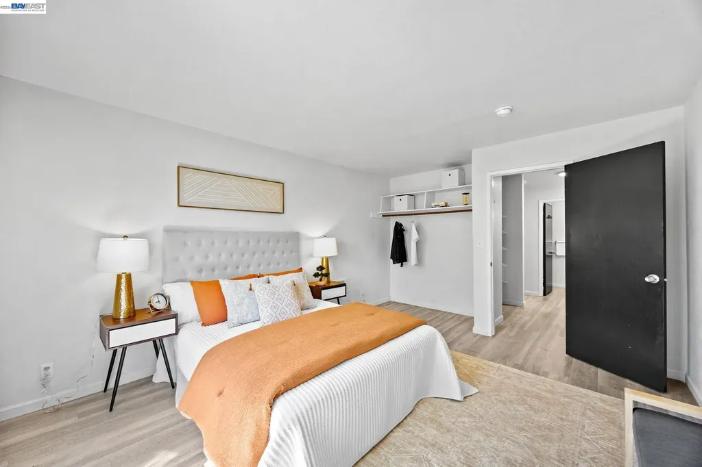 955 Shorepoint Court Alameda CA 94501