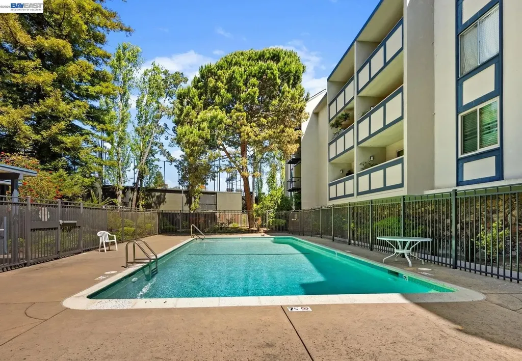 955 Shorepoint Court Alameda CA 94501