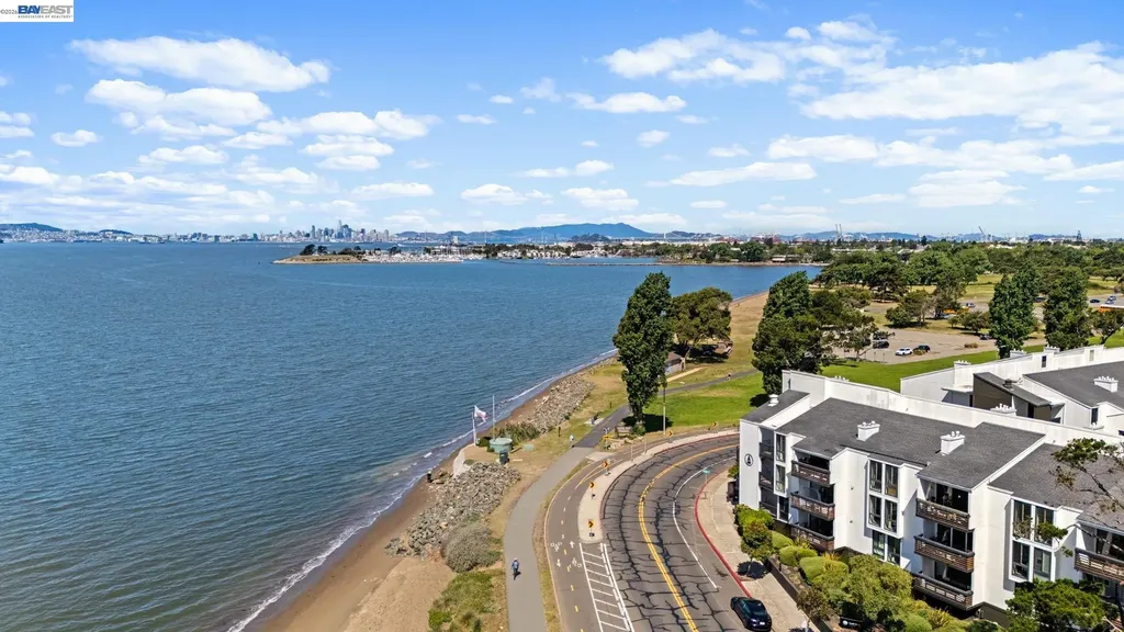 955 Shorepoint Court Alameda CA 94501