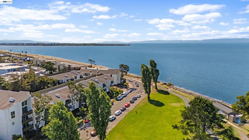 955 Shorepoint Court Alameda CA 94501