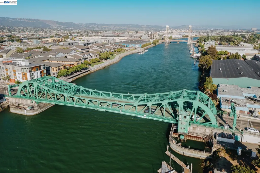 955 Shorepoint Court Alameda CA 94501
