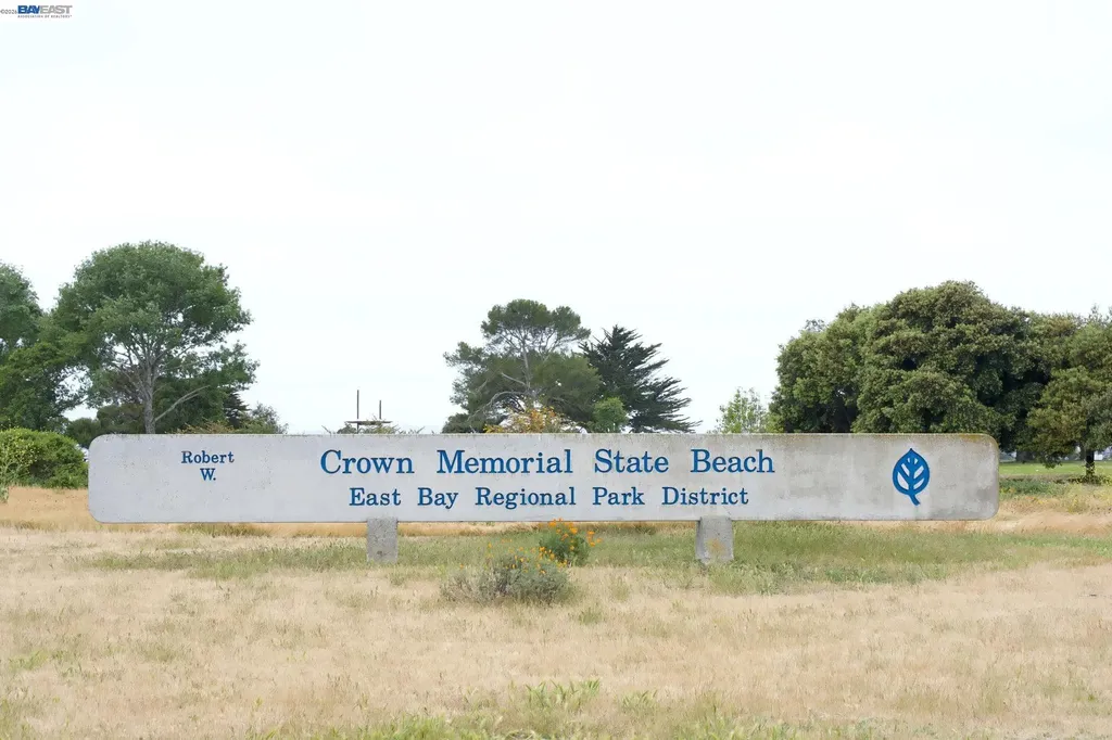 955 Shorepoint Court Alameda CA 94501