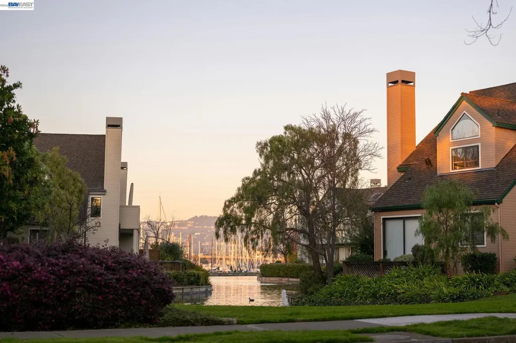 955 Shorepoint Court Alameda CA 94501