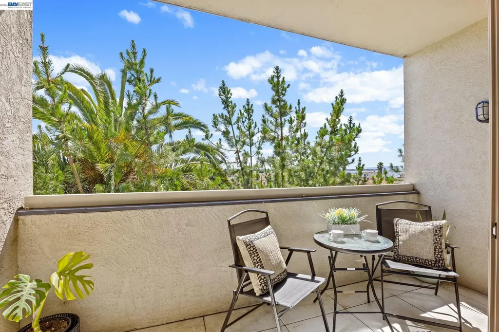 955 Shorepoint Court Alameda CA 94501